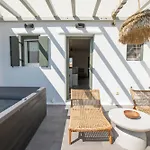 Silvair Jacuzzi Suites, Mykonos Casa de Férias *