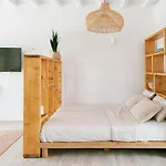 Silvair Jacuzzi Suites, Mykonos * Mykonos Town