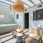 펜션 Silvair Jacuzzi Suites, Mykonos