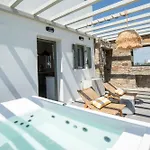 펜션 Silvair Jacuzzi Suites, Mykonos